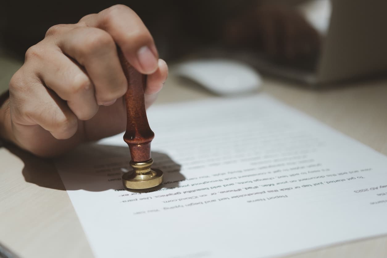 Apostille stamp - navigating international documents blog for NotaryPublic24.com